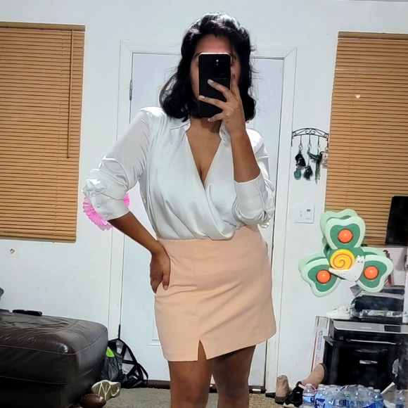 Lulus Dresses & Skirts - LIGHT PINK MINI SKIRT LARGE 10 12 F 21 VICI
